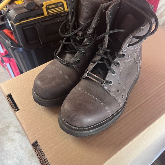 Women’s Harley Davidson Oakleigh boots - Picture 3 of 4